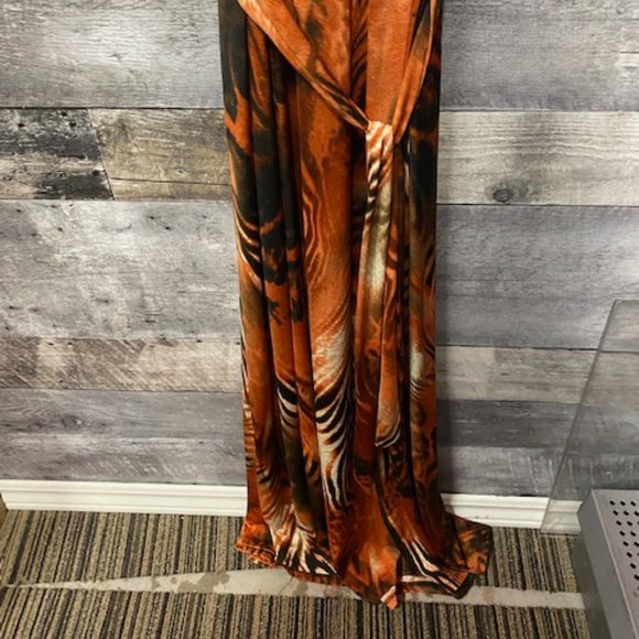 GOTSTYLE Animal Print Travel Resort Long Dress - Size: L - MI USA - **EUC** - Picture 5 of 5